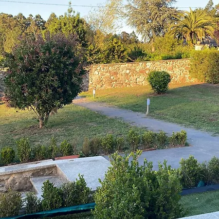 Casa Vanguardista En El Campo Cerca De Santiago بيت للعطل بونتيفيذرا