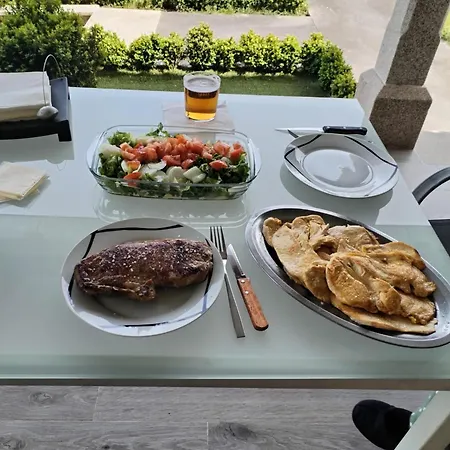 Сasa de vacaciones Casa Vanguardista En El Campo Cerca De Santiago *
