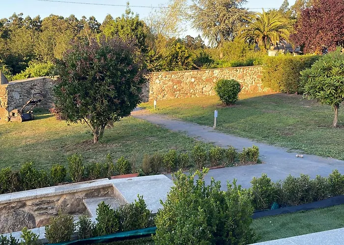 Casa Vanguardista En El Campo Cerca De Santiago 別荘 ポンテベドラ